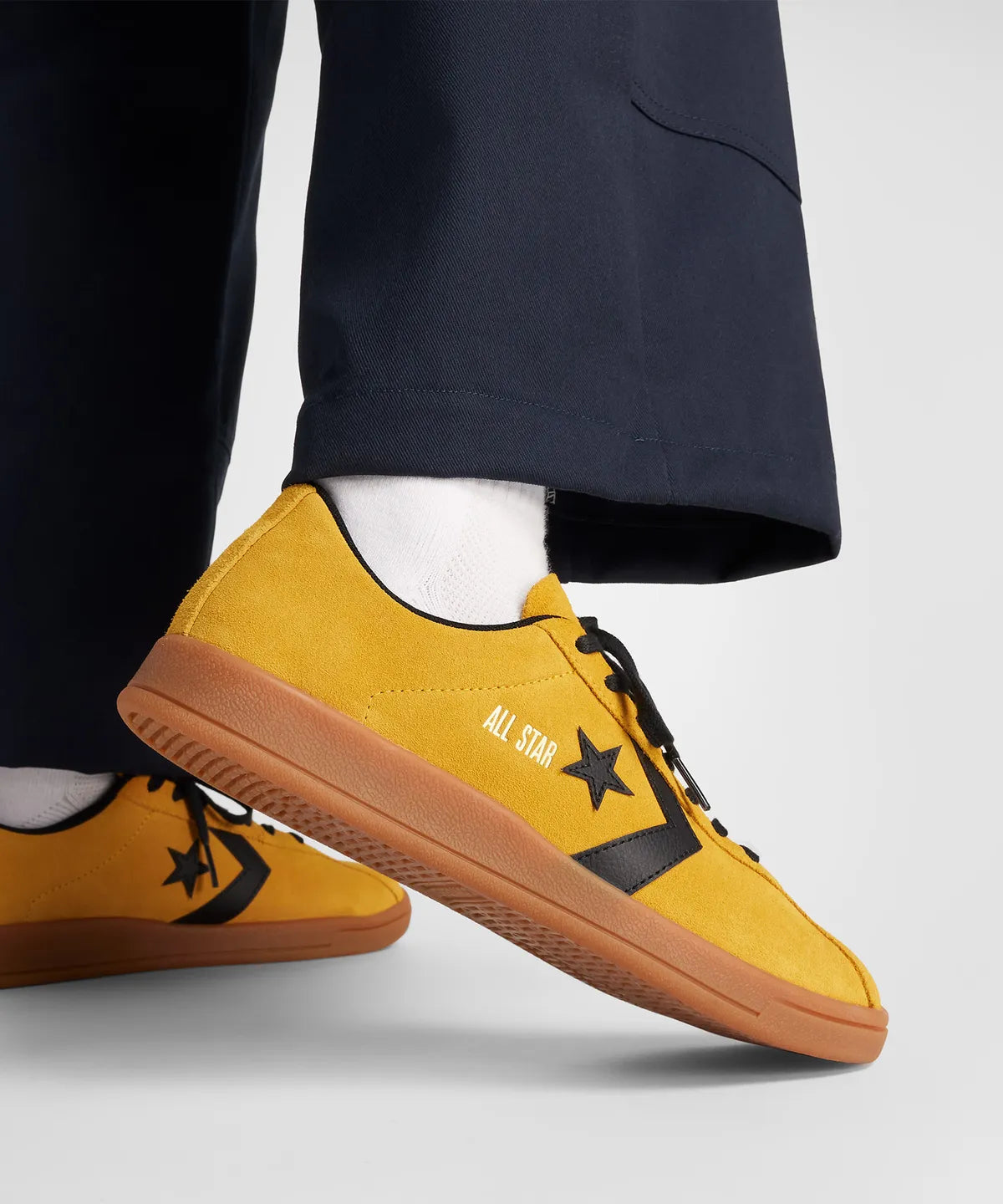 ALL STAR CLASSIC TRAINER SUEDE(スエード)YELLOW LOW CUT A15621C