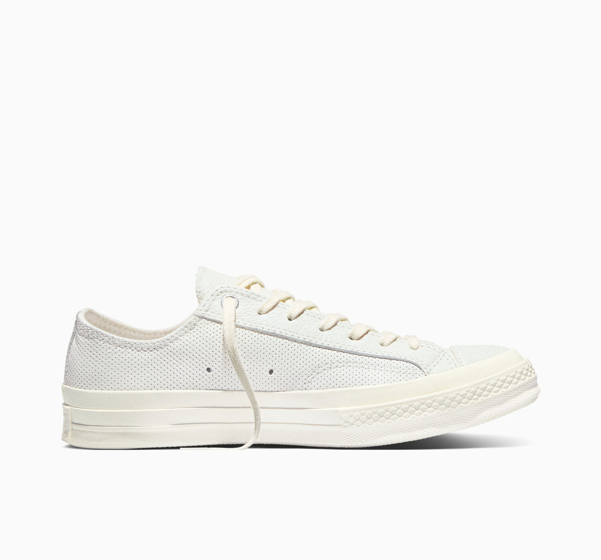 靴 converse CT70 Chuck Taylor CT70 Perforated Leather（レザー） White LOW CUT A18849C – raretem.shop