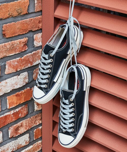 CT70 Decon structed BLACK LOW CUT A07984C