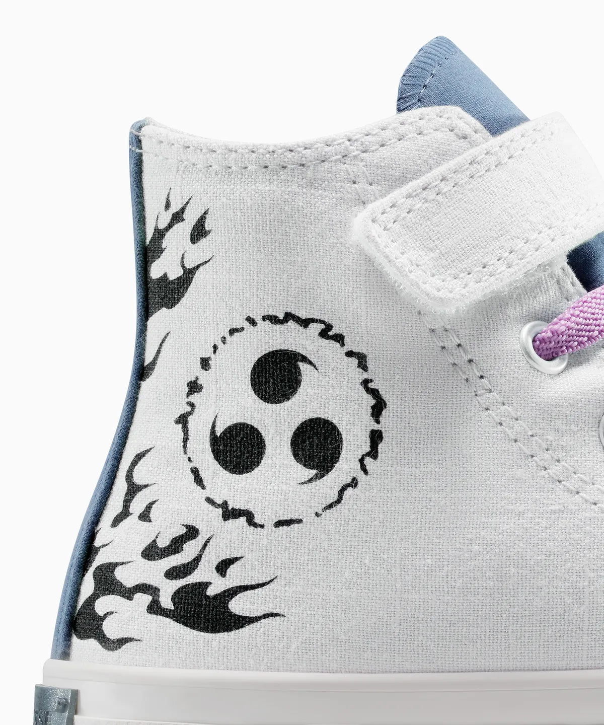 【ナルト 疾風伝 NARUTO SHIPPUDEN 】ALL STAR Chuck Taylor x SASUKE FOSSLIZED WHITE (キッズ)17~21cm HI CUT A16146C