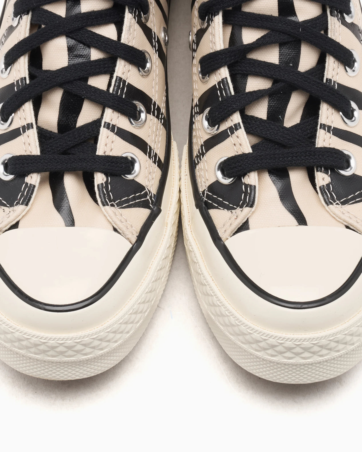 【数量限定・旧パッチ 】CT70 Glow-In-The-Dark Zebra Print Sneakers Light Dune HI CUT A15032C
