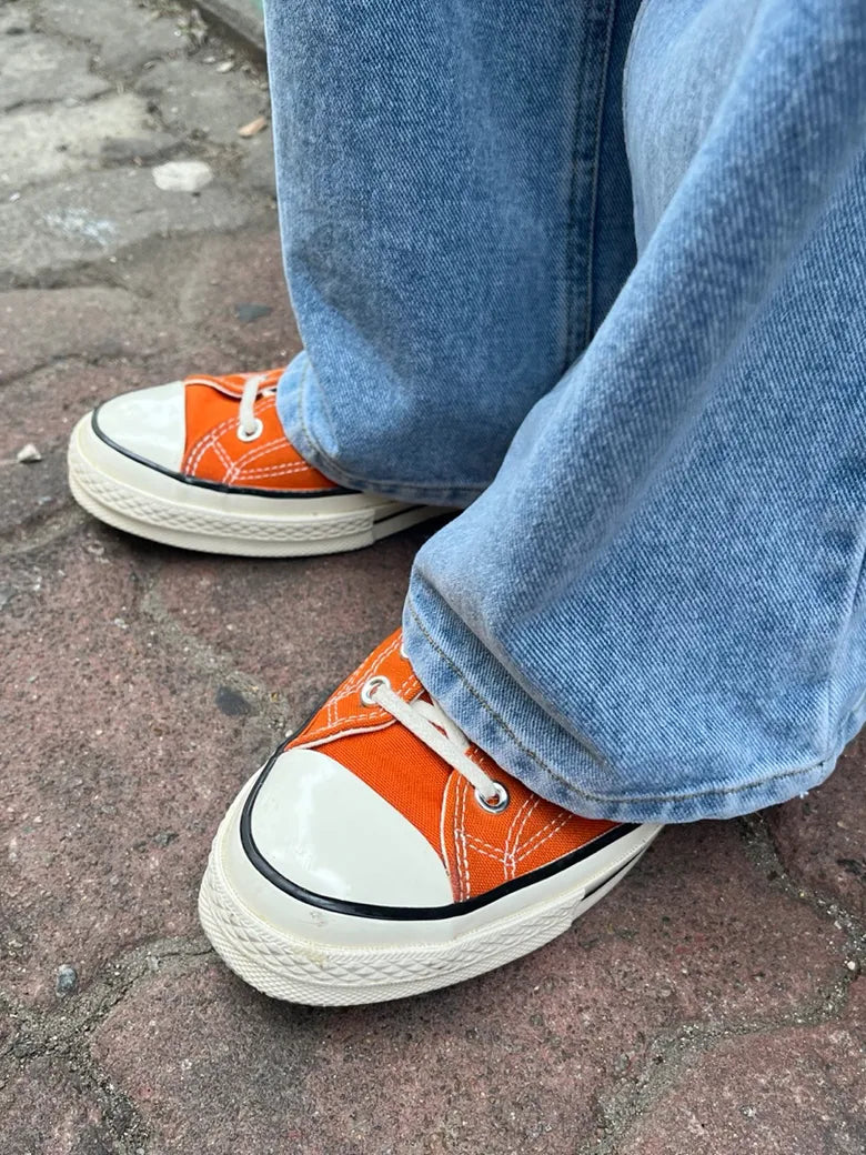 CT70 CAMPFIRE ORANGE（旧 ORANGE SUEDE） LOW CUT （スエード素材）166217C