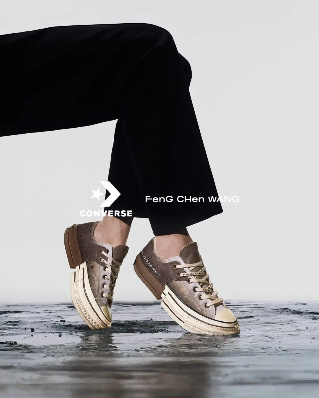 【25/5月新作】CT70 x Feng Chen Wang （フェン・チェン・ワン）2-in-1 BROWN LOW CUT A15741C