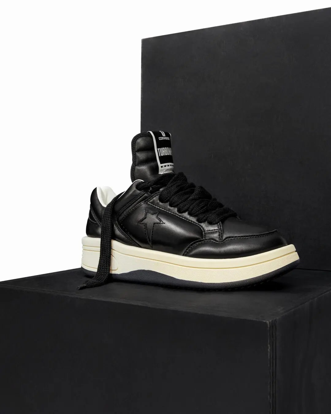 TURBOWPN X DRKSHDW（リック オウエンス）Edition OX BLACK A12063C