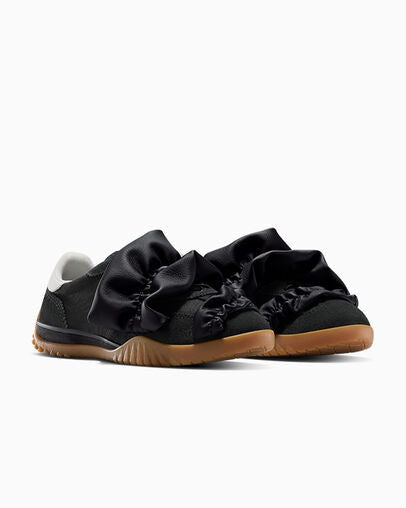 【数量限定・EU限定】RUN STAR TRAINER LTD Ruffle Black A17731C