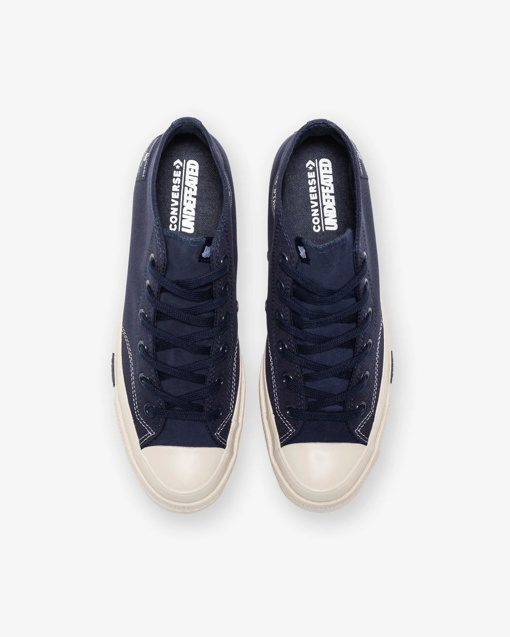 CT70 X UNDEFEATED BLACKIRIS MID CUT A02142C