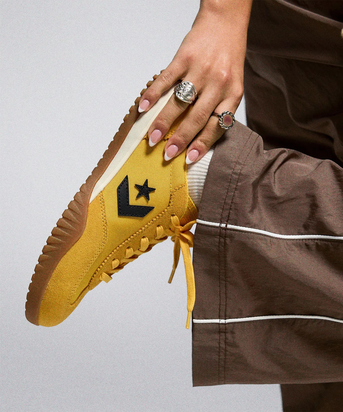 RUN STAR TRAINER Suede Gold Palm LOW CUT A16659C