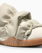 【数量限定・EU限定】RUN STAR TRAINER LTD Ruffle Egret A17732C