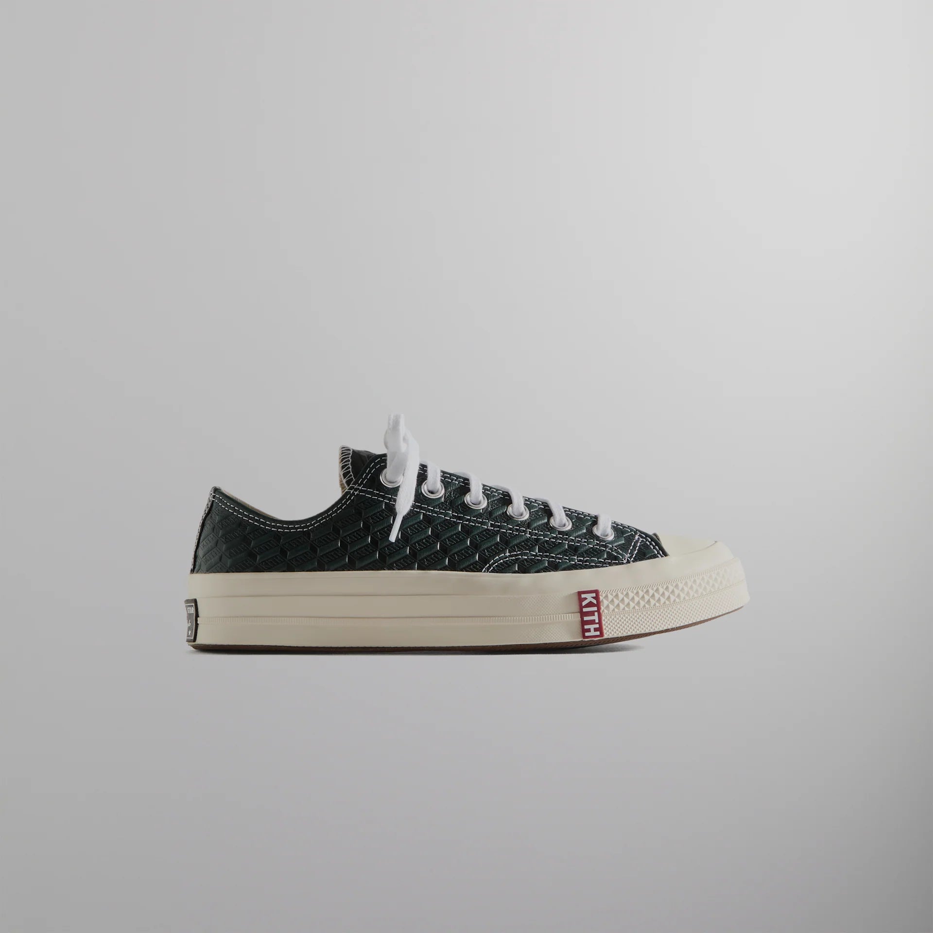 CNA11439C-KITH-Chuck-70-Ox-