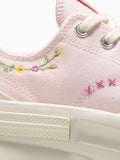 RUN STAR LEGACY CX Sugar Berry Cactus Bud Floral Embroidery LOW CUT A15092C