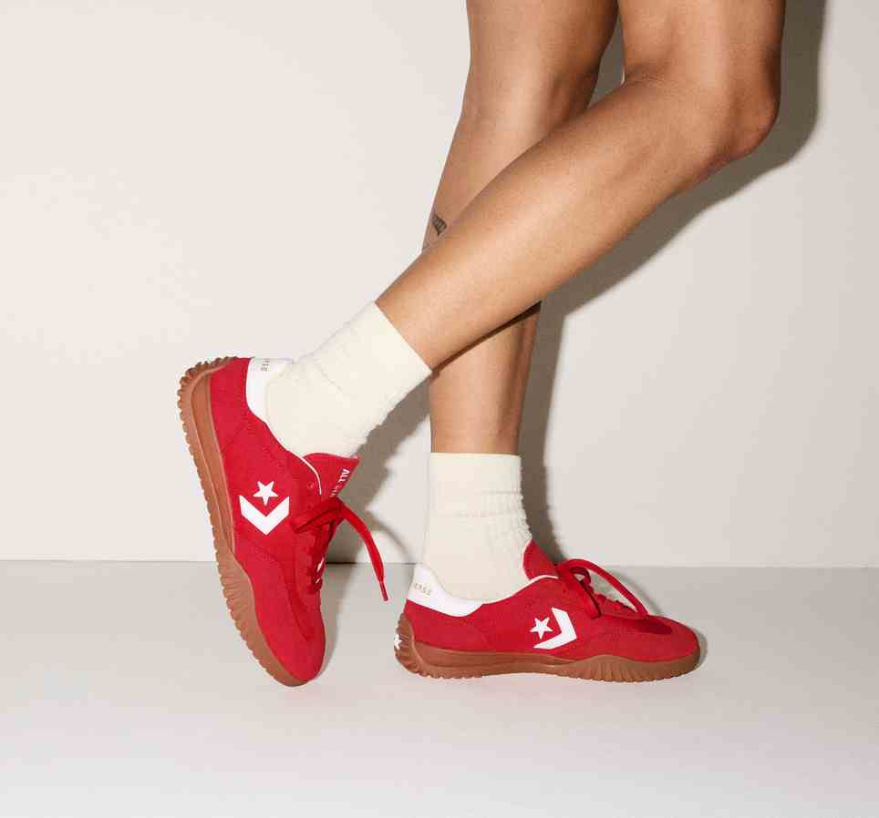 ALL STAR CLASSIC TRAINER SUEDE（スエード）Retro Classic RED LOW CUT A17238C