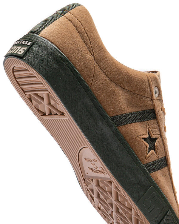 ONE STAR PRO（CONS）ACADEMY X Undefeated BROWN LOW CUT A12132C