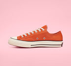 CT70 CAMPFIRE ORANGE（旧 ORANGE SUEDE） LOW CUT （スエード素材）166217C