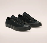 CT70 TRIPLE BLACK LOW CUT 168929C