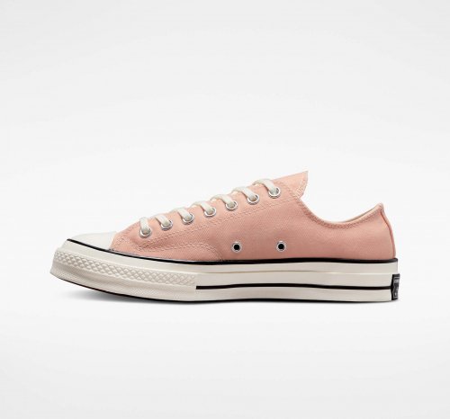 CT70 CHEEKY CORAL LOW CUT A03448C