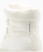【Hearts2Hearts 着用】ALL STAR Chuck Taylor Waterproof Elements Boot EGRET A17642C