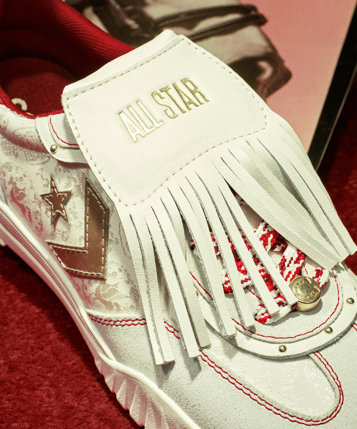 RUN STAR TRAINER Lunar New Year Egret LOW CUT A19073C