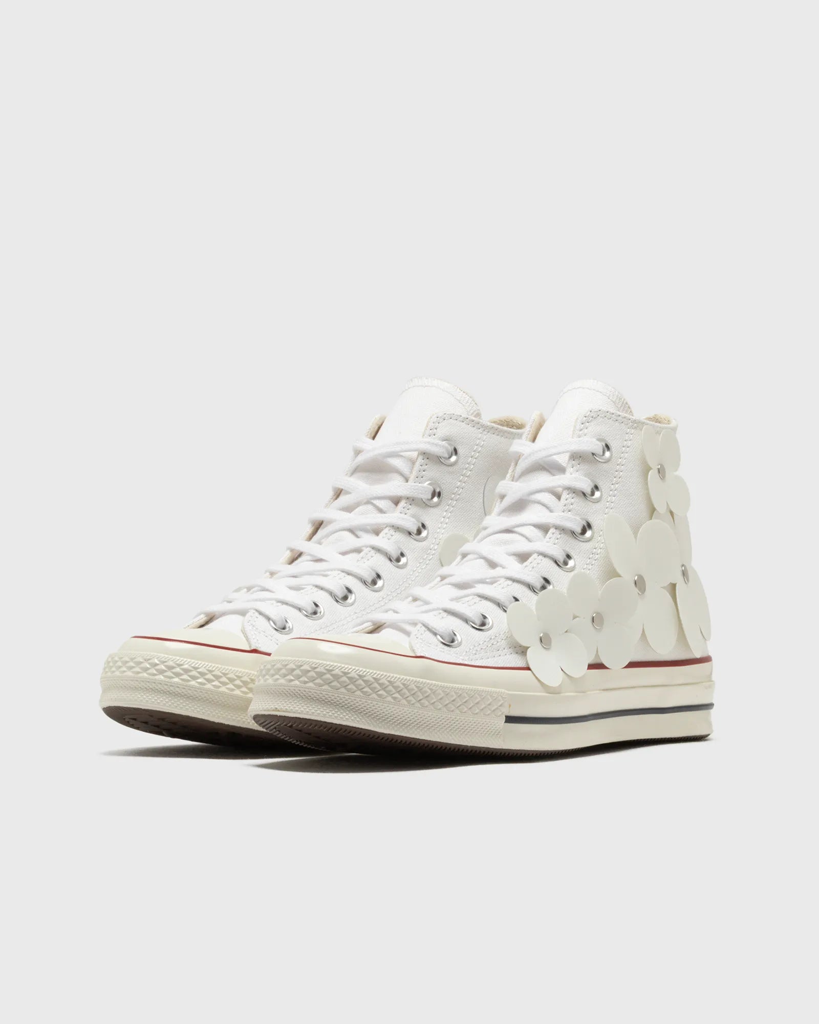 【EU限定】CT70 3-D Flourish LTD White Flowers HI CUT A20663C
