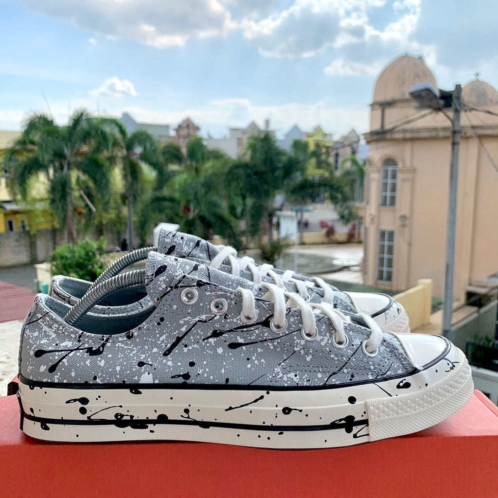 CT70 PAINT SPLATTER ASH STONE LOW CUT A01172C