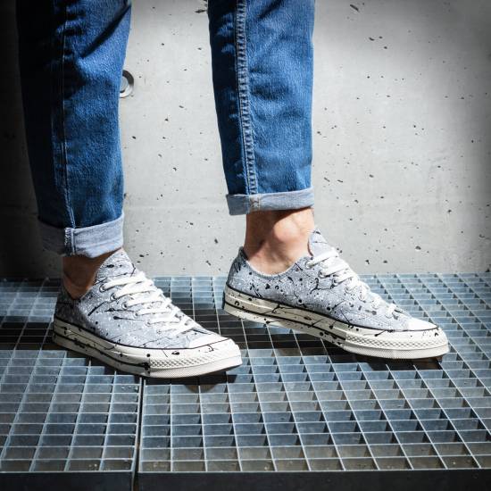 CT70 PAINT SPLATTER ASH STONE LOW CUT A01172C