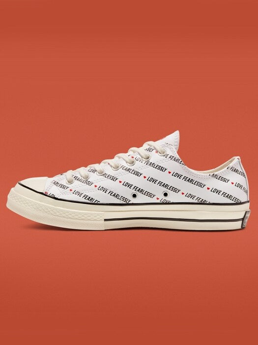 CT70 LOVE PEARYSLEY WHITE LOW CUT 167346C