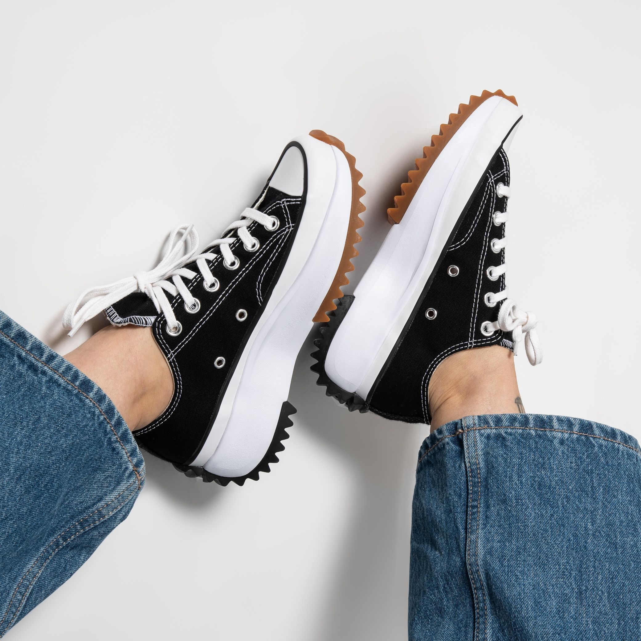 【SEVENTEEN ジョンハン着用】RUN STAR HIKE BLACK LOW CUT 168816C
